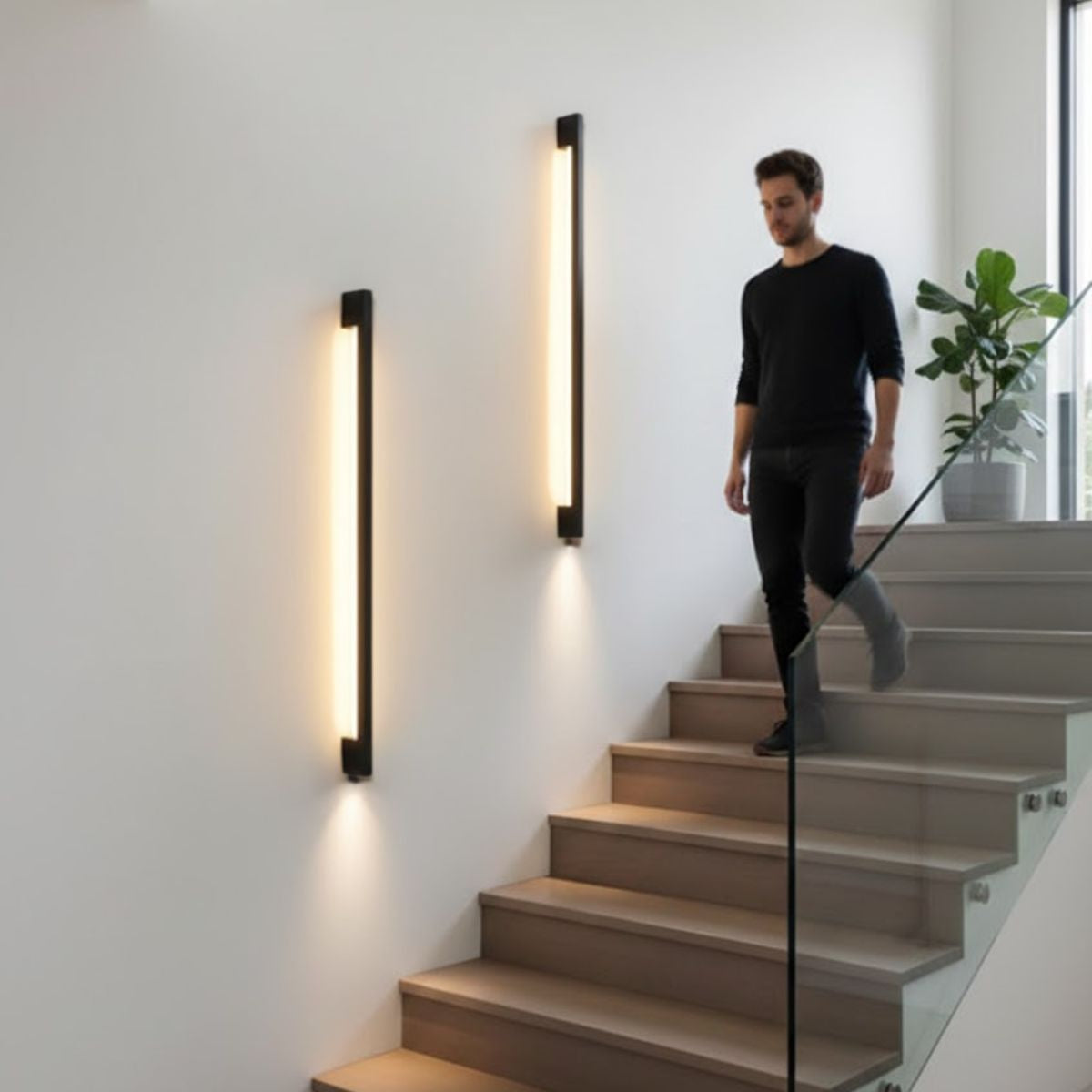 Arcchio Ivano Modern LED Wall Lamp – Black Aluminium Accent Light