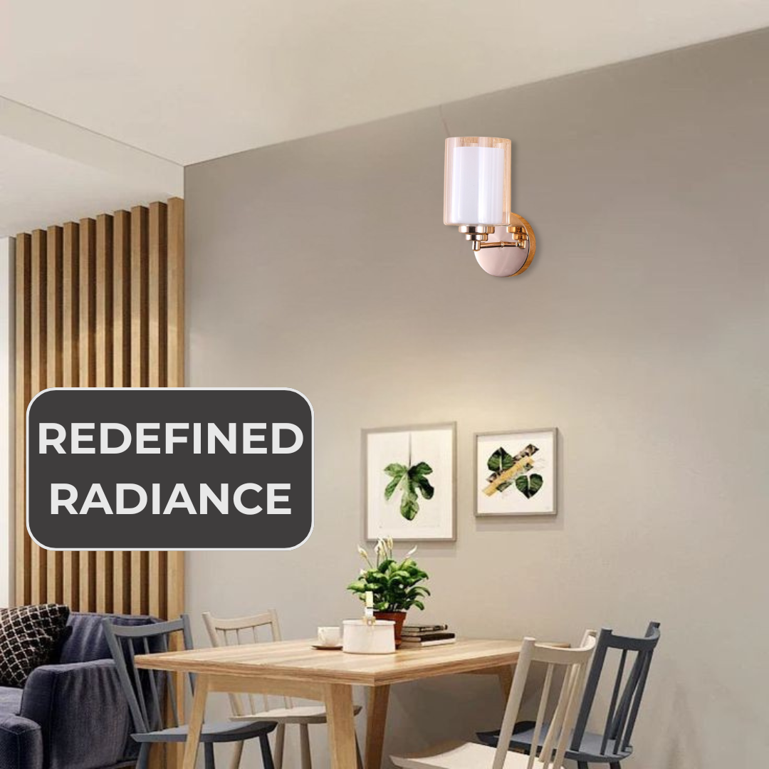 Fancy Metal and Glass Wall Lamp