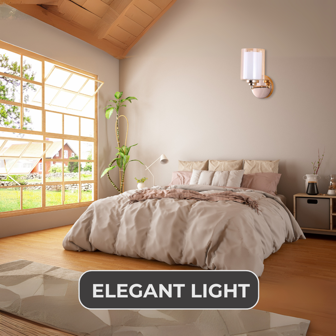 Fancy Metal and Glass Wall Lamp